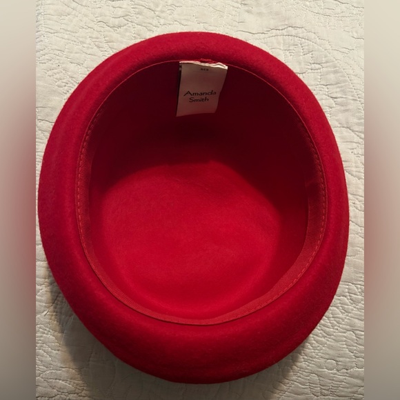 Amanda Smith Bowler Red Hat 100% Wool Made in Italy - Picture 3 of 5